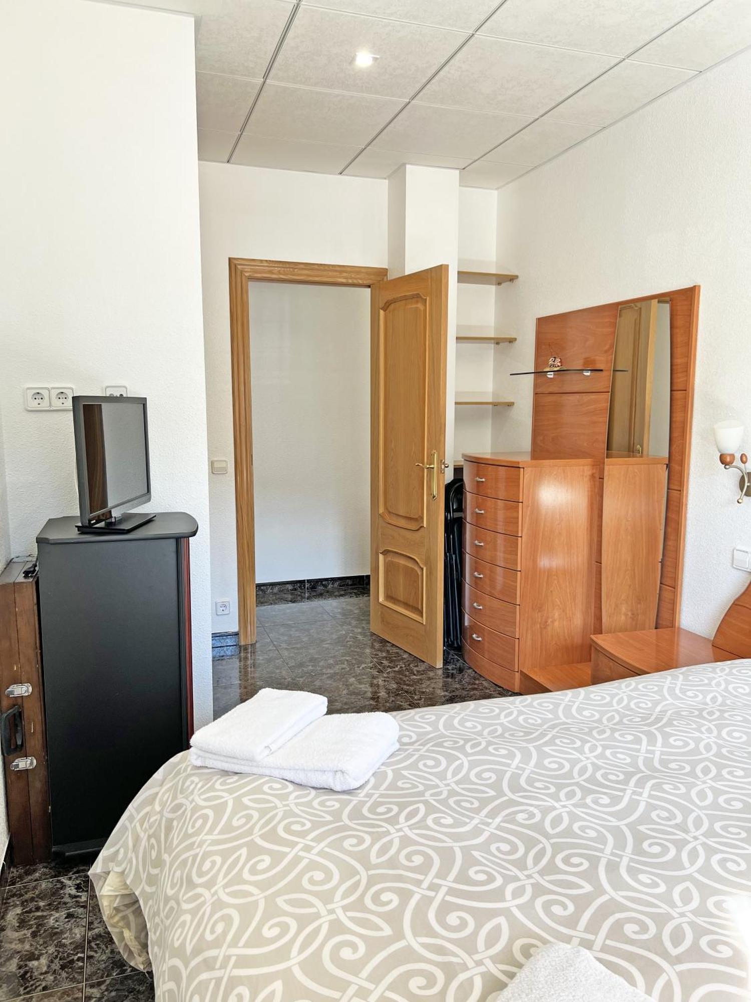 A 100M De La Playa. 2 Hab. A/C Apartment Alicante Luaran gambar
