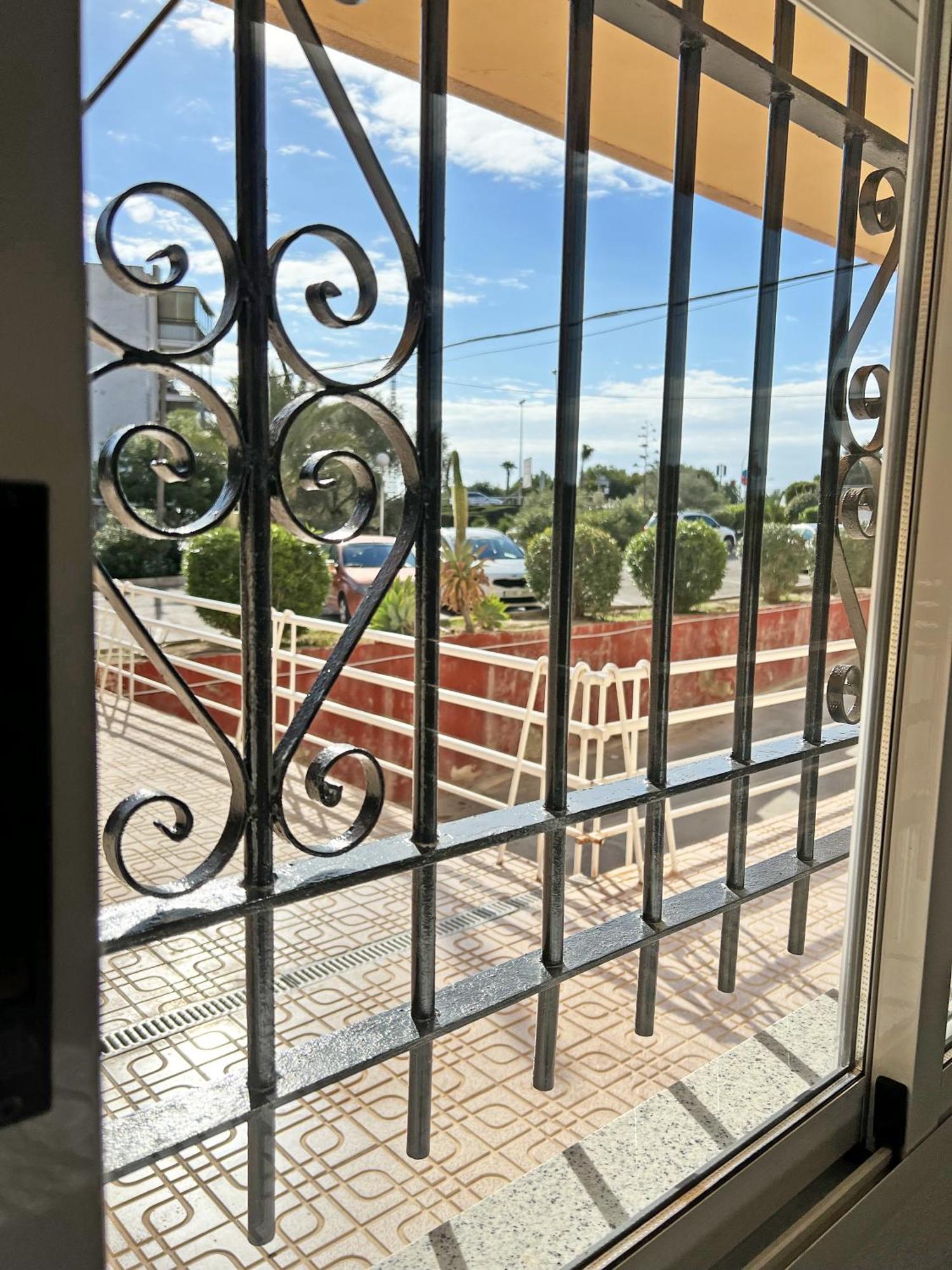 A 100M De La Playa. 2 Hab. A/C Apartment Alicante Luaran gambar