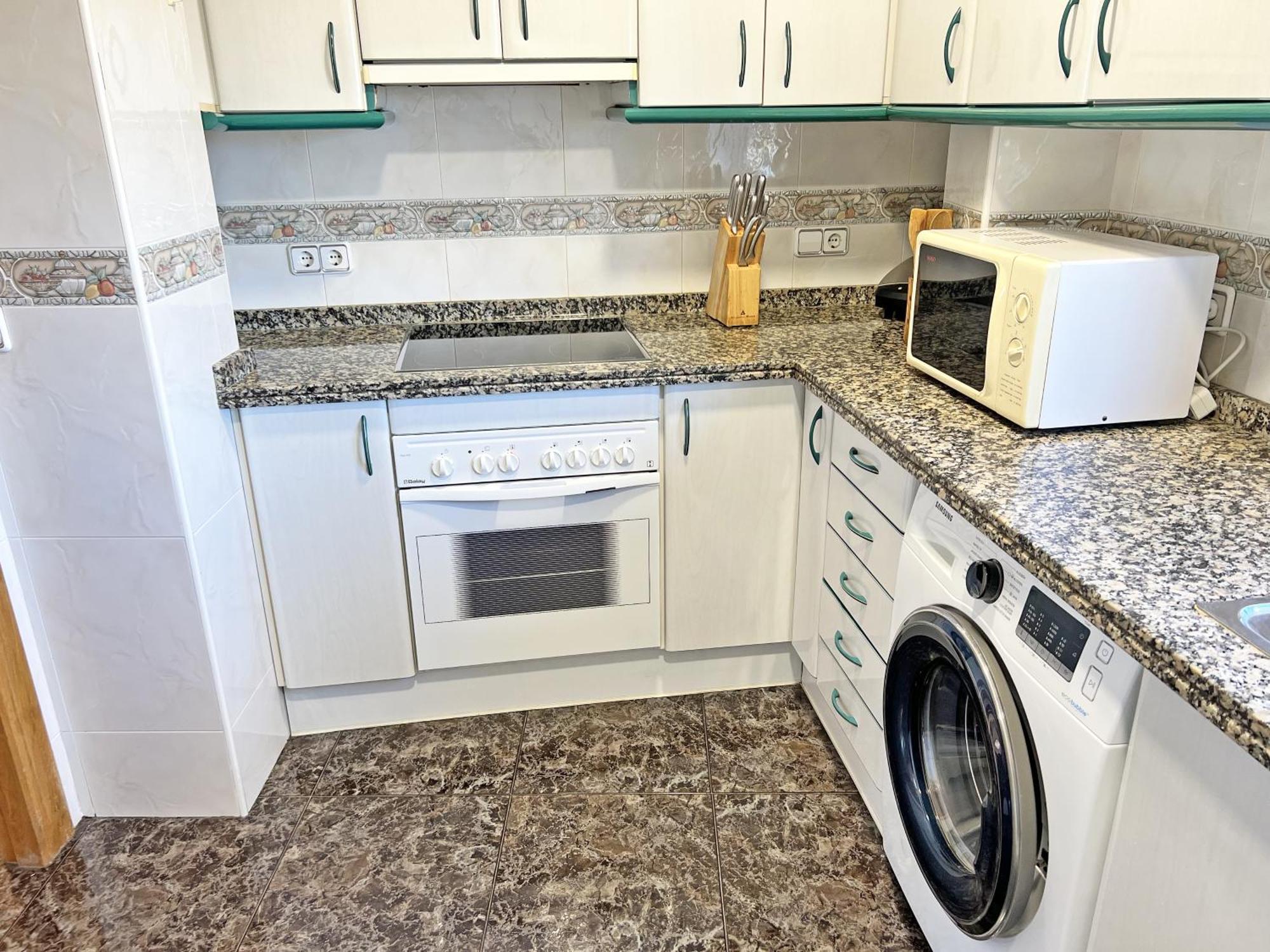 A 100M De La Playa. 2 Hab. A/C Apartment Alicante Luaran gambar
